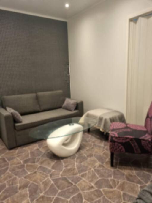Apartment In The City Center โรวานิเอมิ ภายนอก รูปภาพ