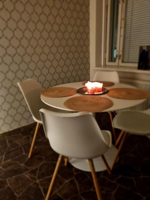 Apartment In The City Center โรวานิเอมิ ภายนอก รูปภาพ